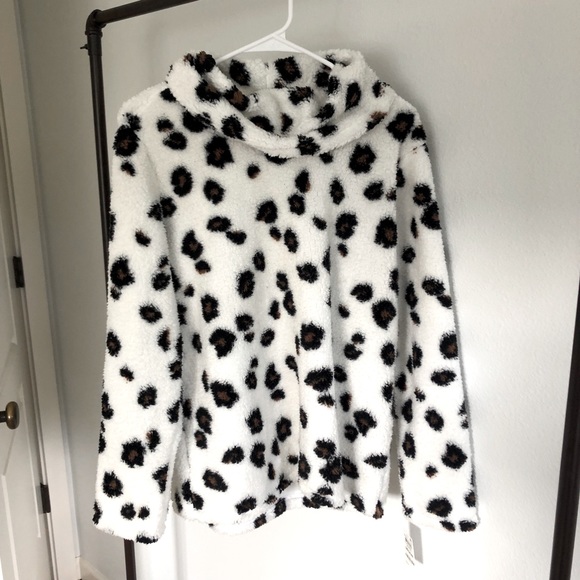 Style & Co. - Picture 1 of 5